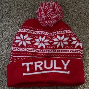 TRULY Red and White Snowflake Beanie